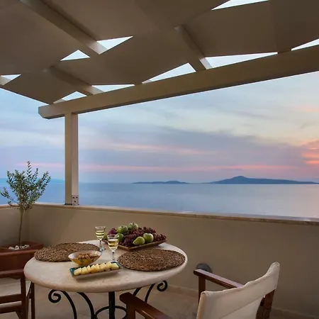 Villa Itis Luxury With Balcony, Panoramic View & Jacuzzi *