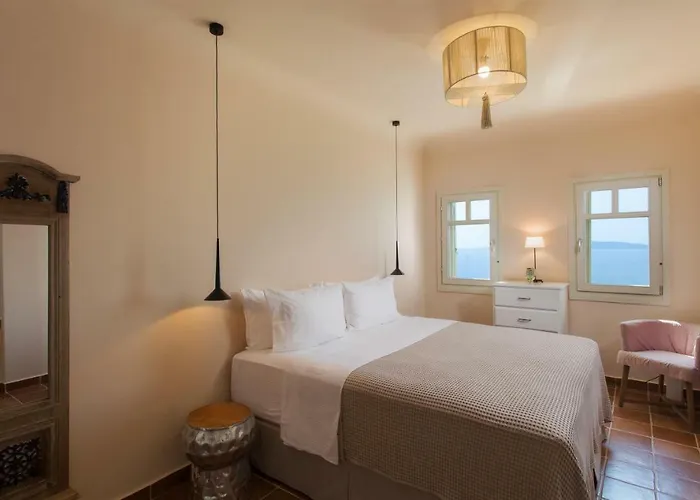 Villa Itis Luxury With Balcony, Panoramic View & Jacuzzi Neápolis